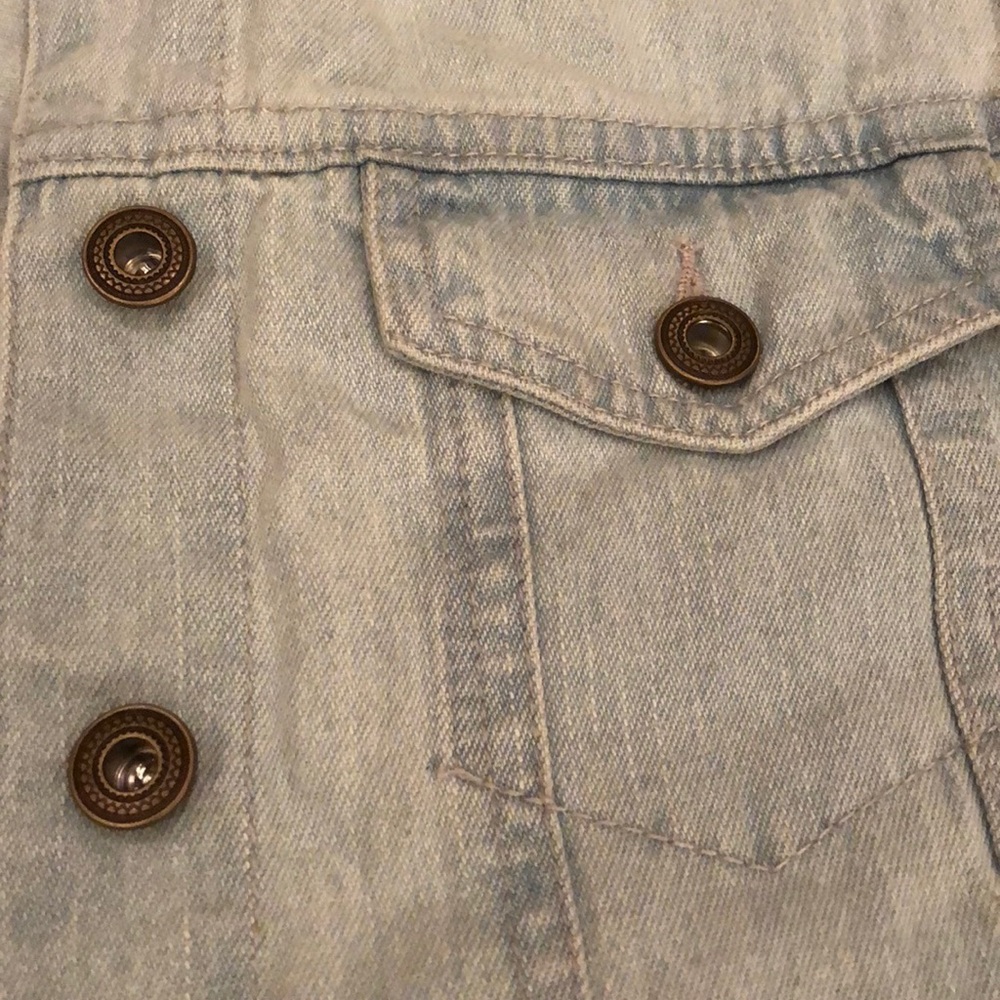 Jean Vest - Picture 2 of 4